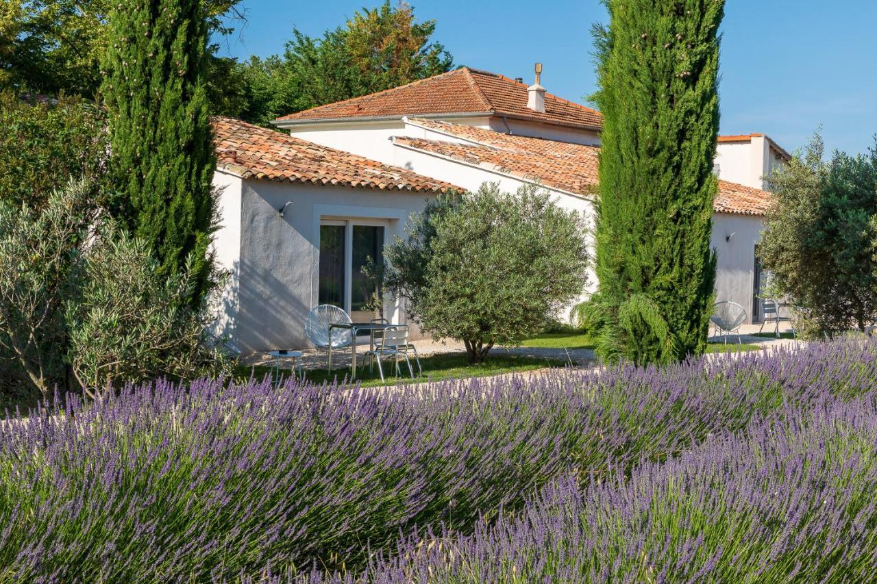 La Bastide De Damien, 5 Clefs Demeure D'exception Et Table Remarquable Dans Le Guide Teritoria, Jacuzzi Privatif, Cuisine Etoilee Dominique Frerard Aix-en-Provence