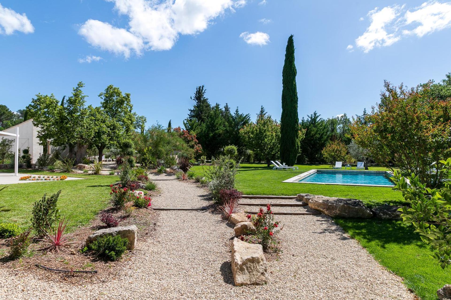 Guest house La Bastide De Damien, 5 Clefs Demeure D'exception Et Table Remarquable Dans Le Guide Teritoria, Jacuzzi Privatif, Cuisine Etoilee Dominique Frerard