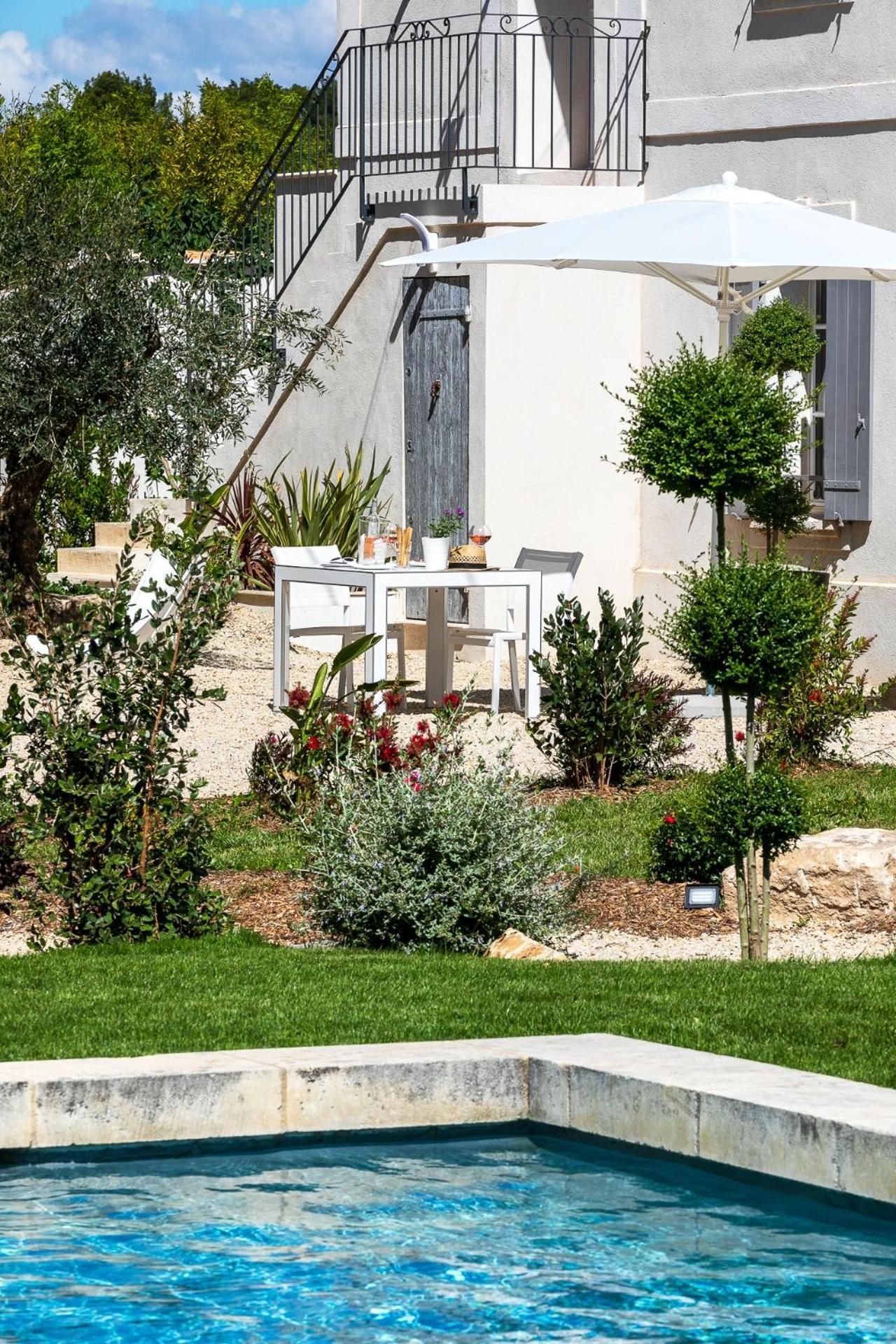 La Bastide De Damien, 5 Clefs Demeure D'exception Et Table Remarquable Dans Le Guide Teritoria, Jacuzzi Privatif, Cuisine Etoilee Dominique Frerard