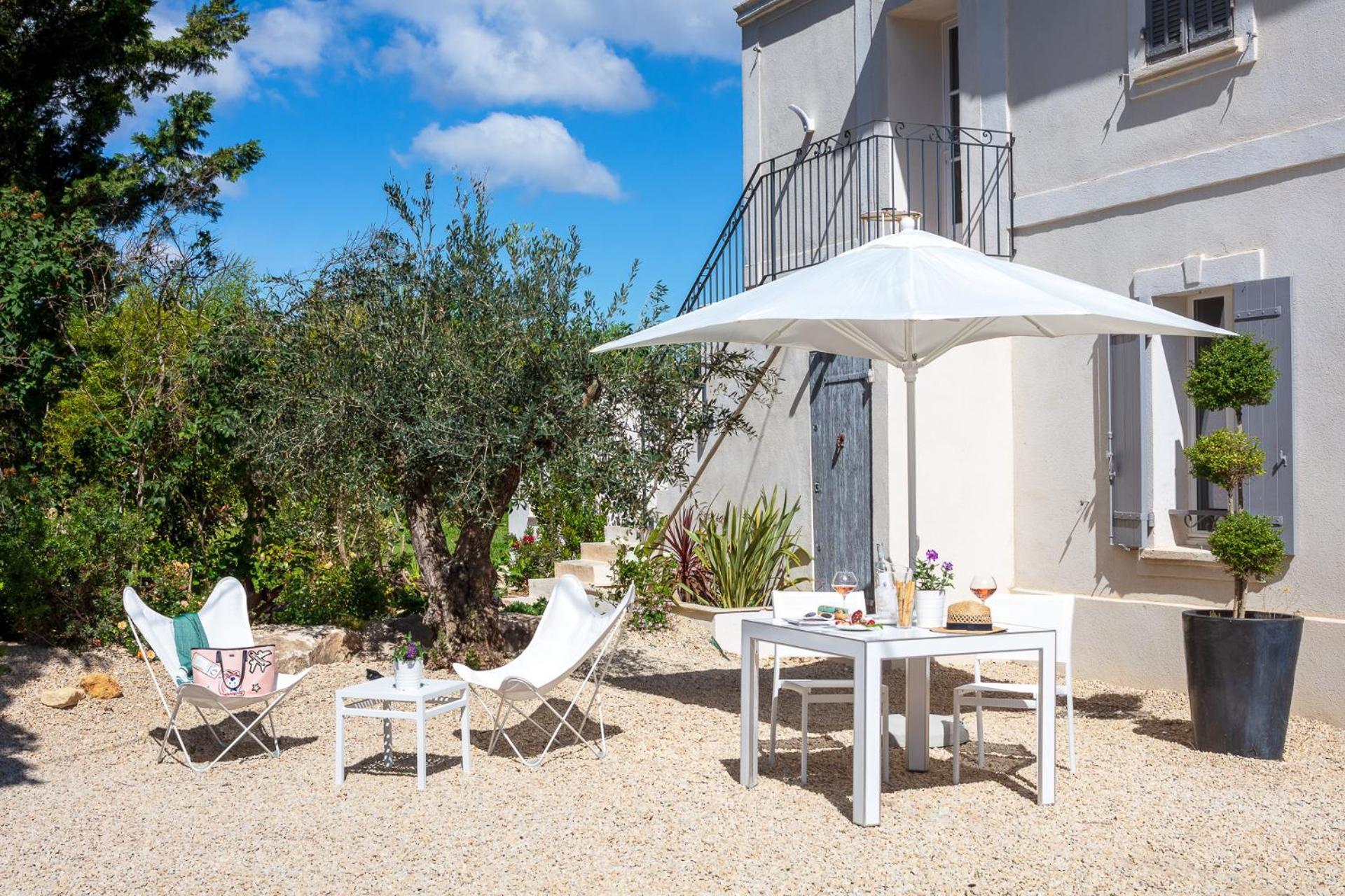 La Bastide De Damien, 5 Clefs Demeure D'exception Et Table Remarquable Dans Le Guide Teritoria, Jacuzzi Privatif, Cuisine Etoilee Dominique Frerard Guest house