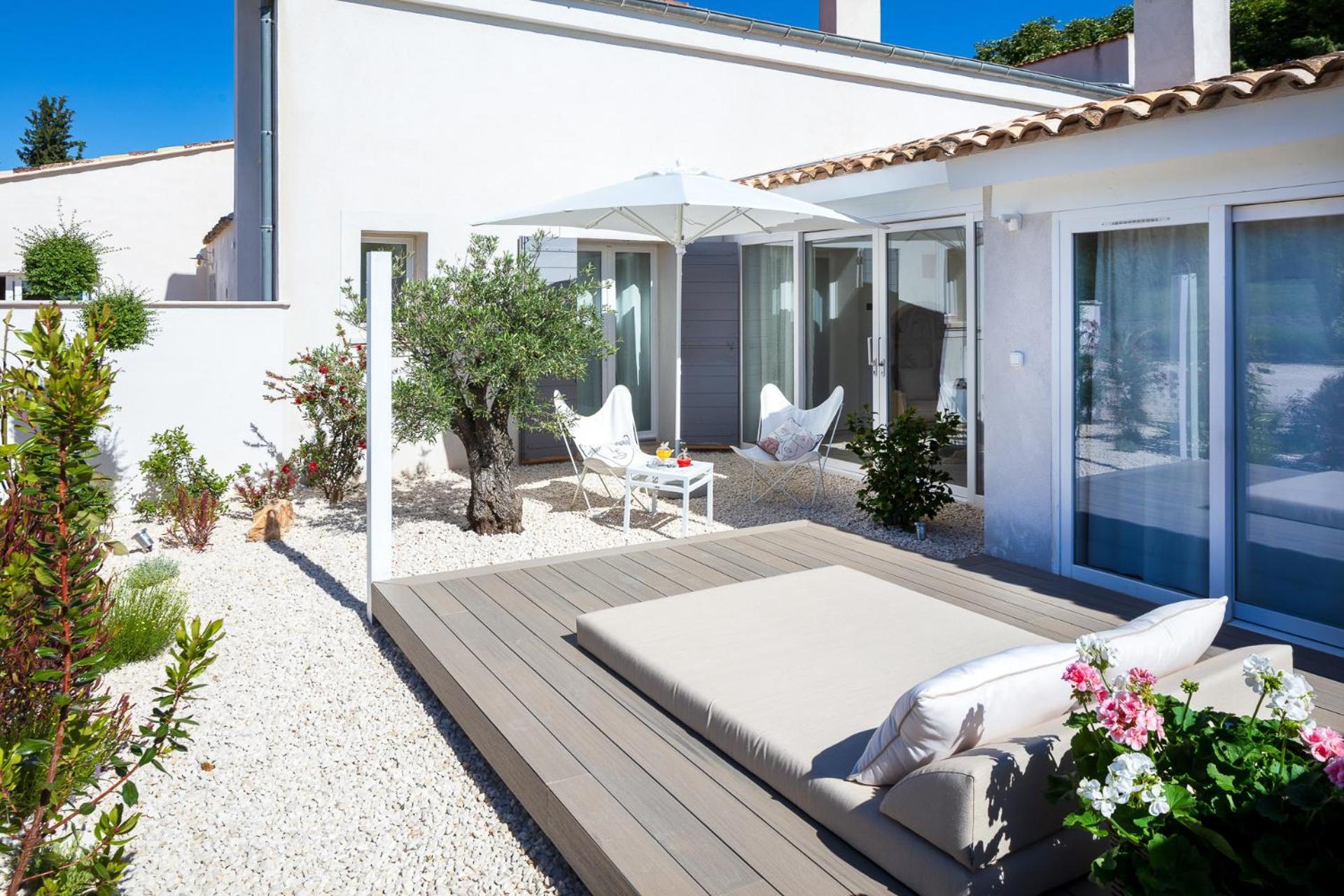 Guest house La Bastide De Damien, 5 Clefs Demeure D'exception Et Table Remarquable Dans Le Guide Teritoria, Jacuzzi Privatif, Cuisine Etoilee Dominique Frerard