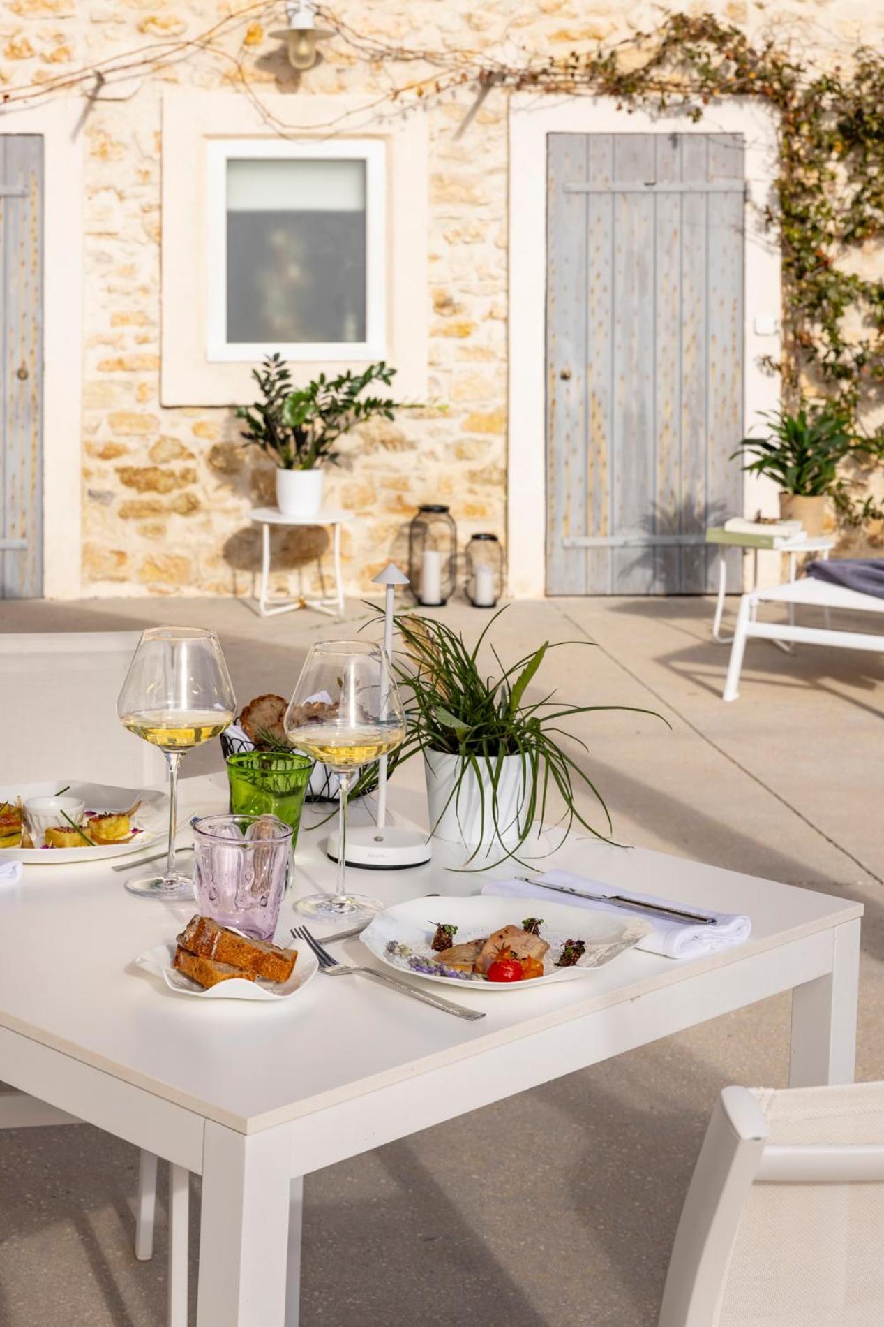 Maison d'hôtes Romantique, Jacuzzi Et Lit D'exception
