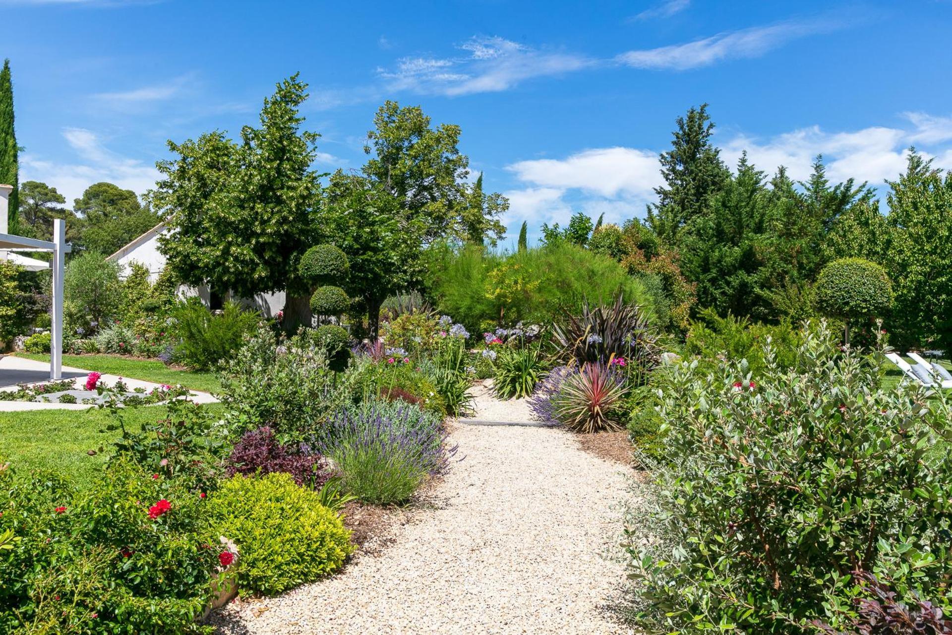 Romantique, Jacuzzi Et Lit D'exception Aix-en-Provence